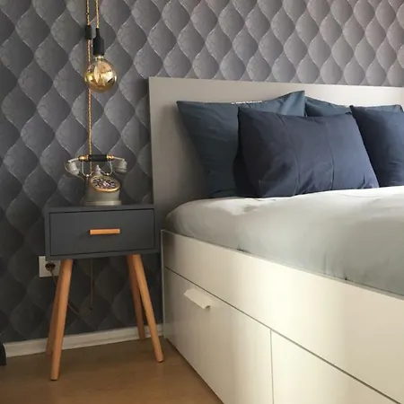 Design Downtown Apartment *